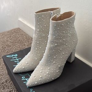 White pearl betsey Johnson boots